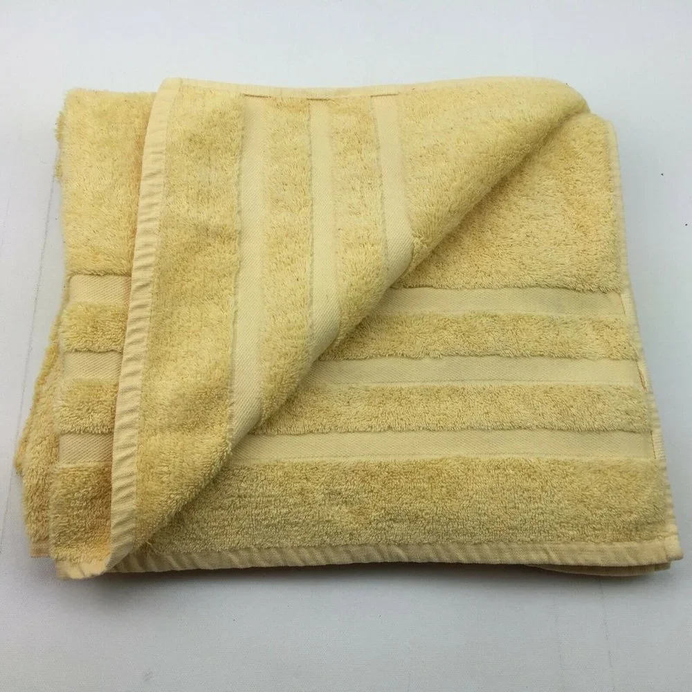 Mainstays Home Caress Bathroom Bath Hand Towel Washcloth Mickey Mouse Red Yellow